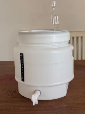 10L Wine Fermentation Kit with Airlock & Tap for Rent