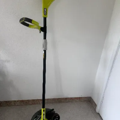 Ryobi 18V cordless grass trimmer